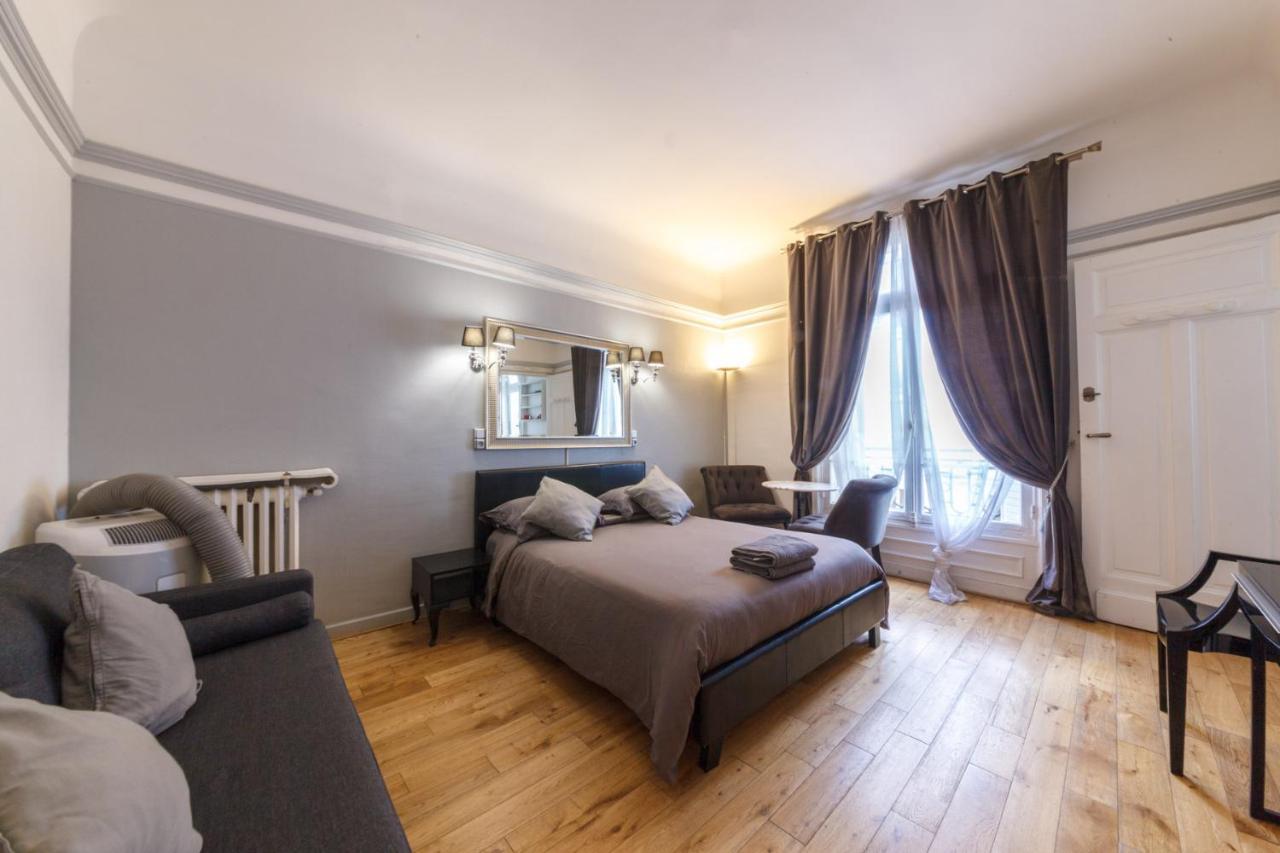 Private Studio - Avenue Des Champs-Elysees Lägenhet Paris Exteriör bild