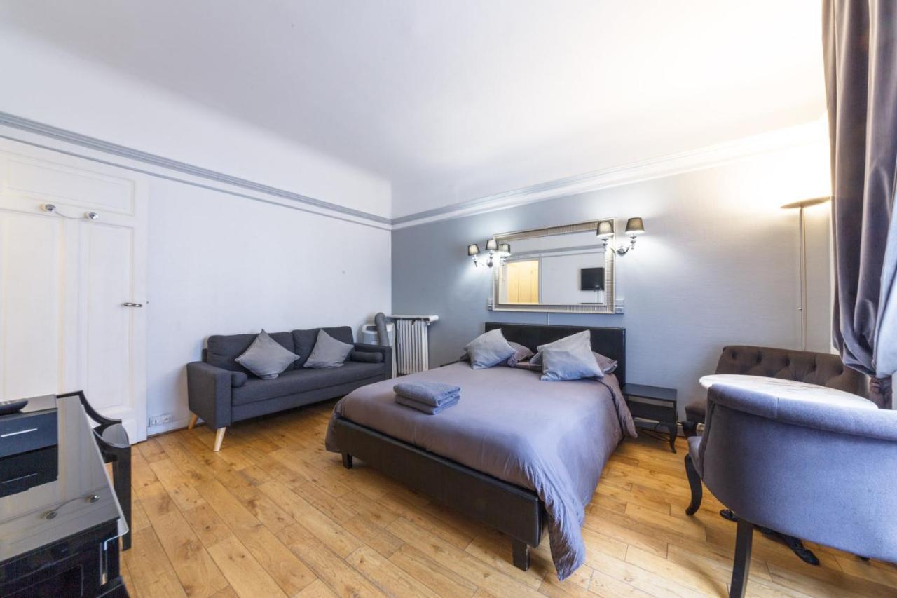 Private Studio - Avenue Des Champs-Elysees Lägenhet Paris Exteriör bild